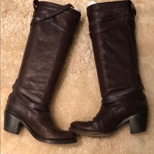 Women’s Brown Frye Boots - size 6